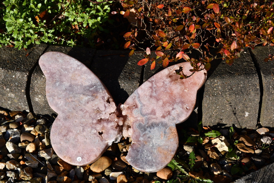 Pink amethyst butterfly carve - warrior