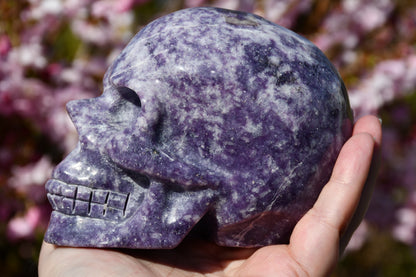 Lepidolite skull
