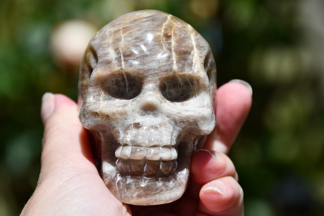Moonstone and sunstone skull carve (larger)