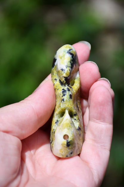 Lizardite Manu "blow of life" carving