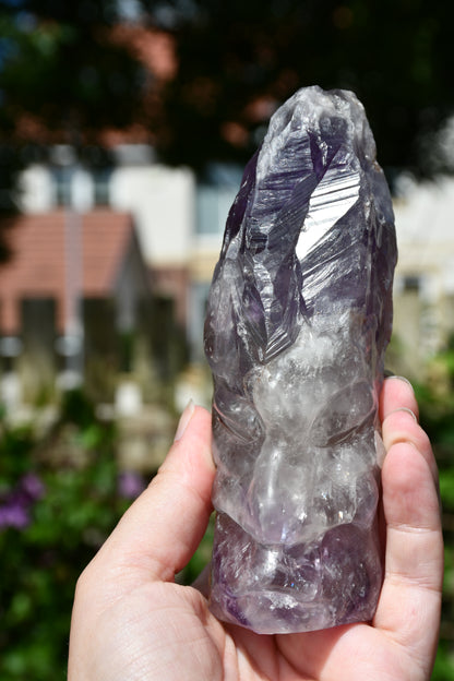 Manus phantom amethyst tribal skull carve