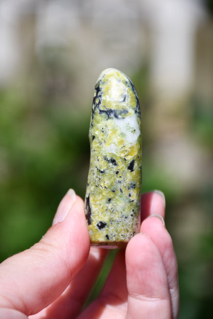Lizardite Manu "blow of life" carving