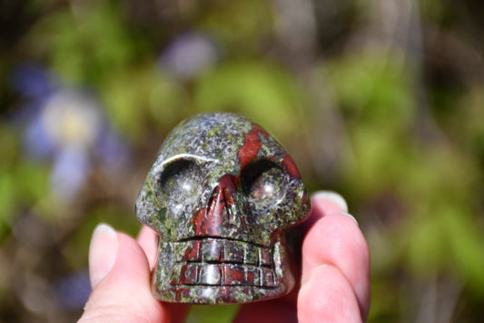 Skull carve mixed crystal bundle 10 pieces (+ 3 added extras)