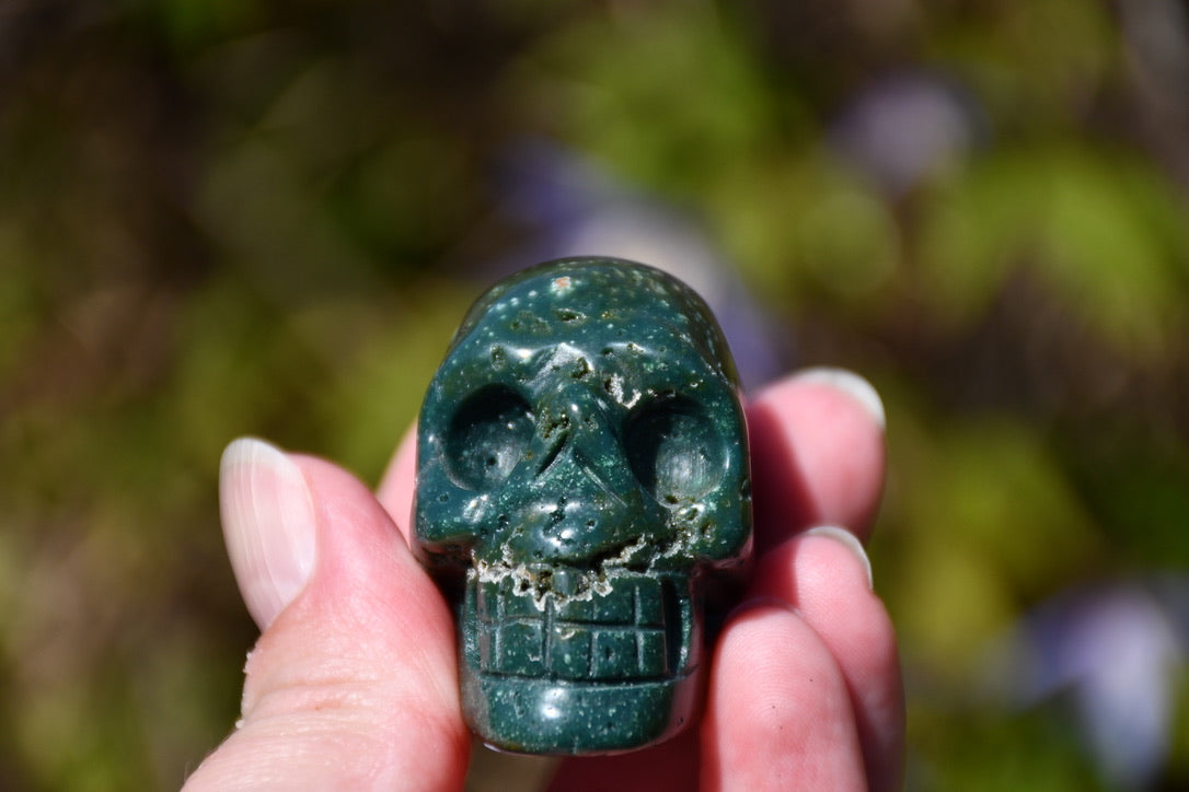 Skull carve mixed crystal bundle 10 pieces (+ 3 added extras)
