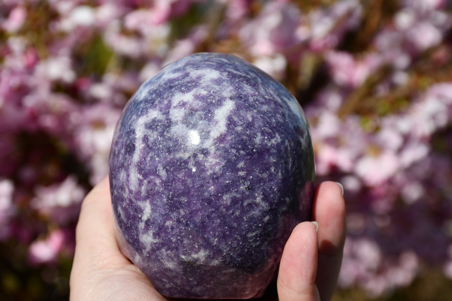 Lepidolite skull