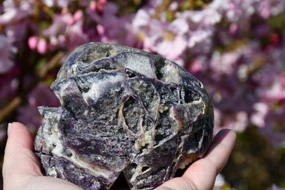 Fluorite/quartz/sphalerite unusual skull