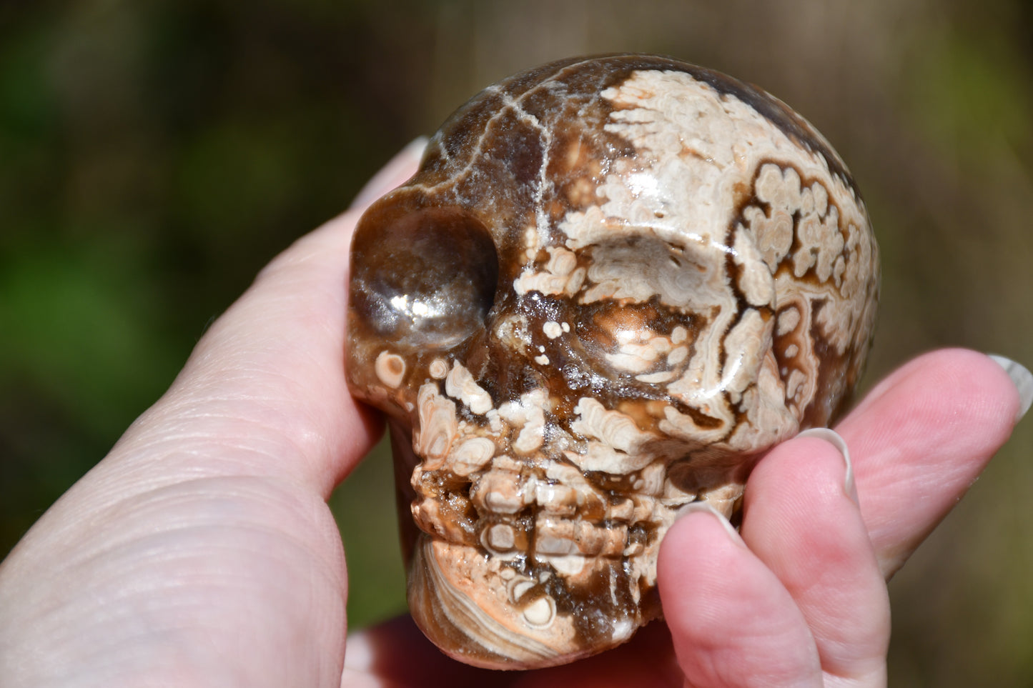 Aragonite carved skull