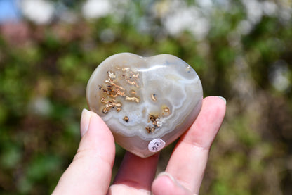 Pair of (flower) agate puffy hearts