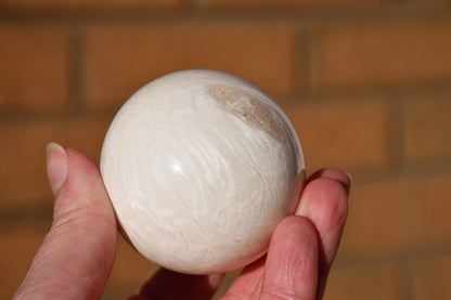 Scolecite sphere