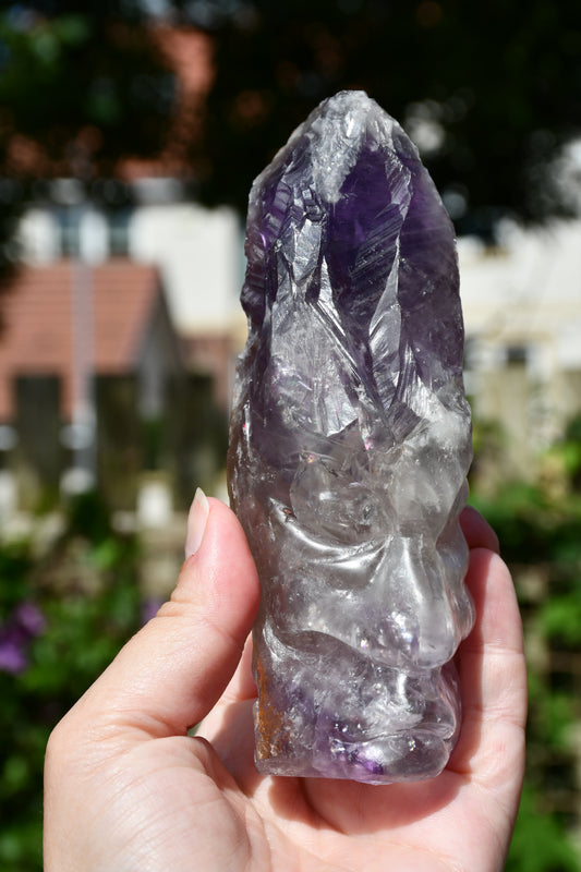 Manus phantom amethyst tribal skull carve