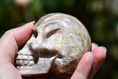 Moonstone and sunstone skull carve (larger)