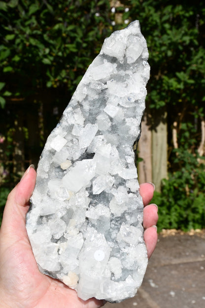 Apophyllite and zeolite cluster